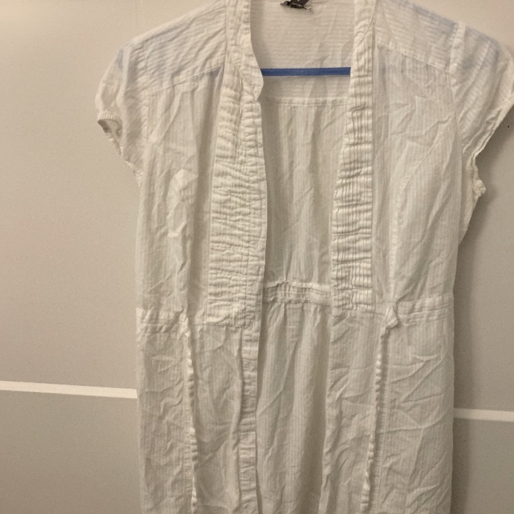 White button op shirt